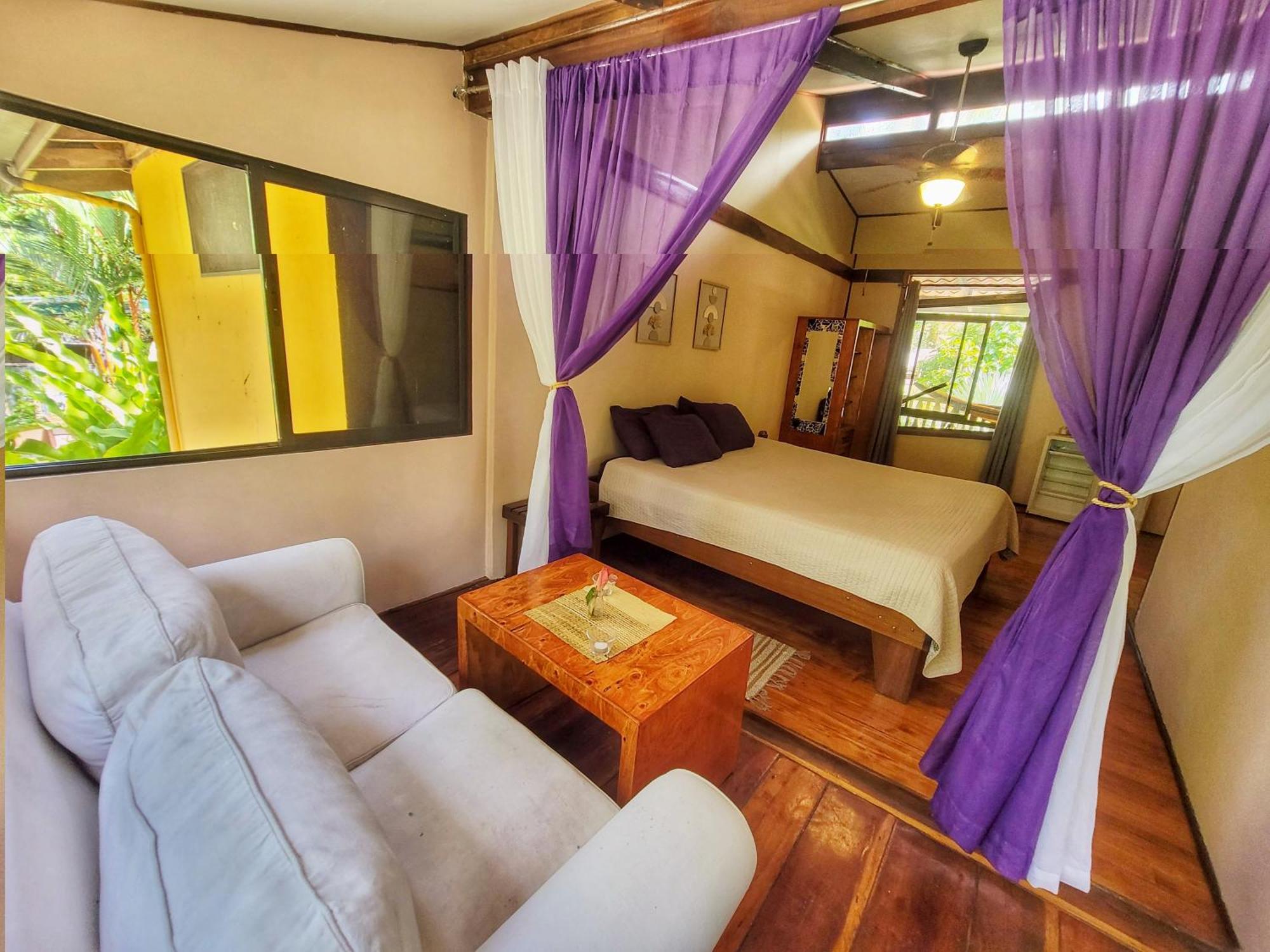 Caribe Town Bungalows Puerto Viejo de Talamanca المظهر الخارجي الصورة
