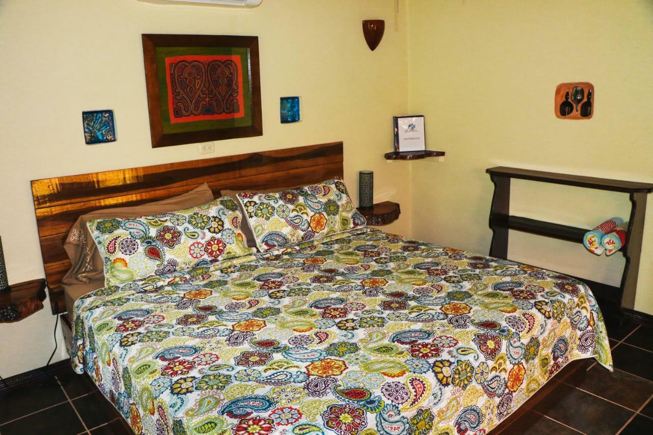 Caribe Town Bungalows Puerto Viejo de Talamanca المظهر الخارجي الصورة