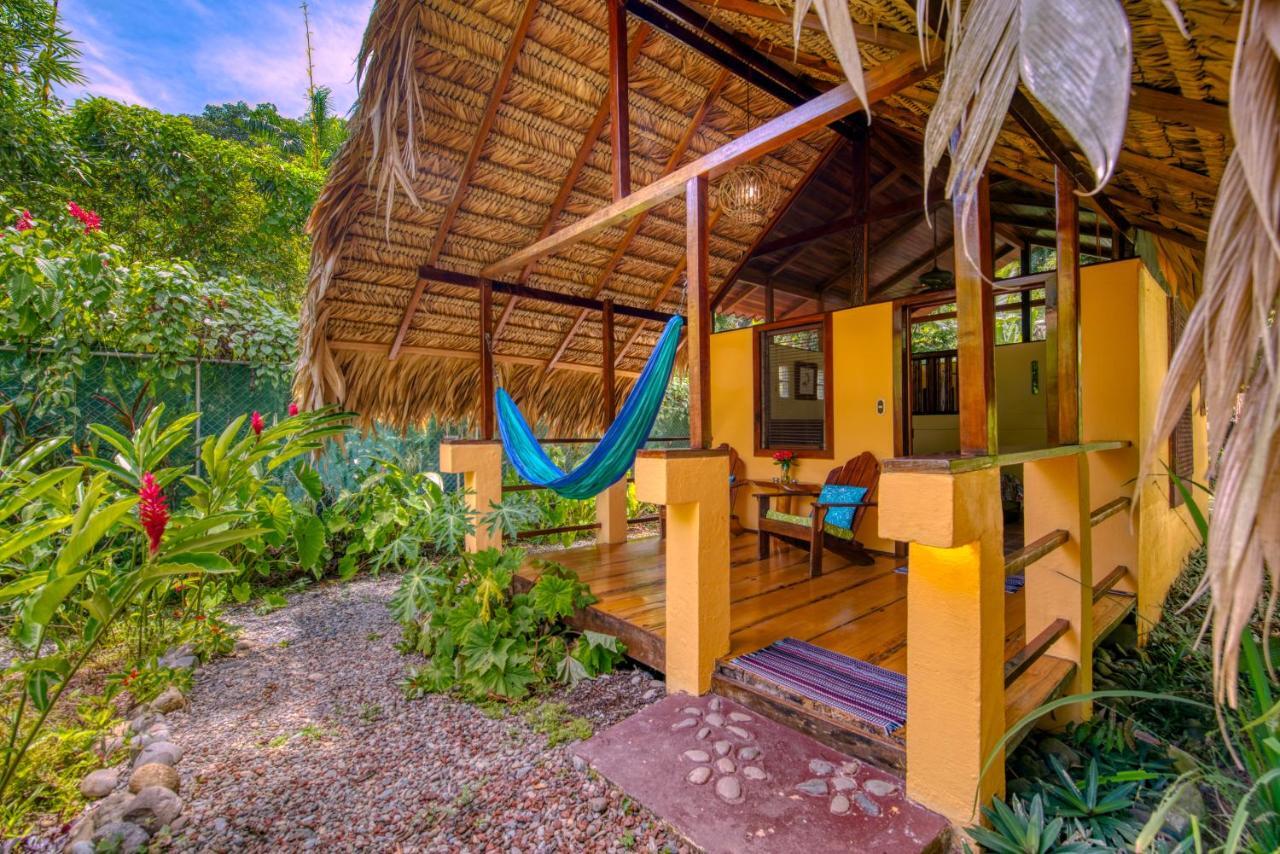 Caribe Town Bungalows Puerto Viejo de Talamanca المظهر الخارجي الصورة